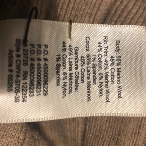 ARITZIA Plunge Front Cardigan - Picture 4 of 4